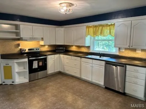 $229,000 | 2314 Fairview Drive, Alton, IL 62002