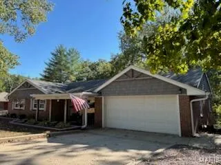 $229,000 | 2314 Fairview Drive, Alton, IL 62002