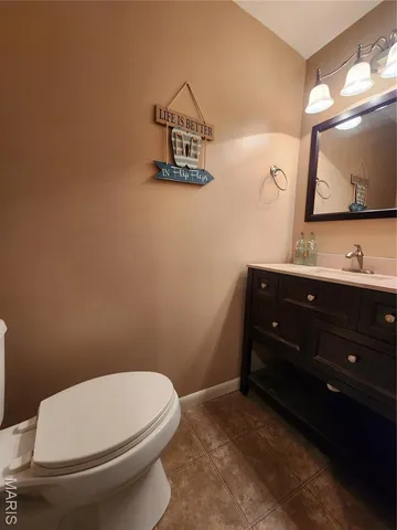 $229,000 | 2314 Fairview Drive, Alton, IL 62002