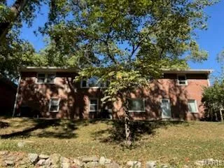 $229,000 | 2314 Fairview Drive, Alton, IL 62002