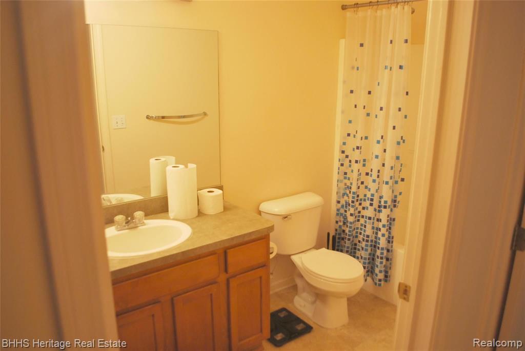 4086 Hampton Ridge Boulevard, Unit 52 Howell, MI 48843 - Photo 12 of 13