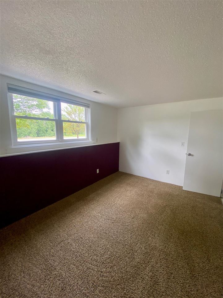 7341 South Lakeview Road Traverse City, MI 49684 - Photo 29 of 36 1890742-28.JPG