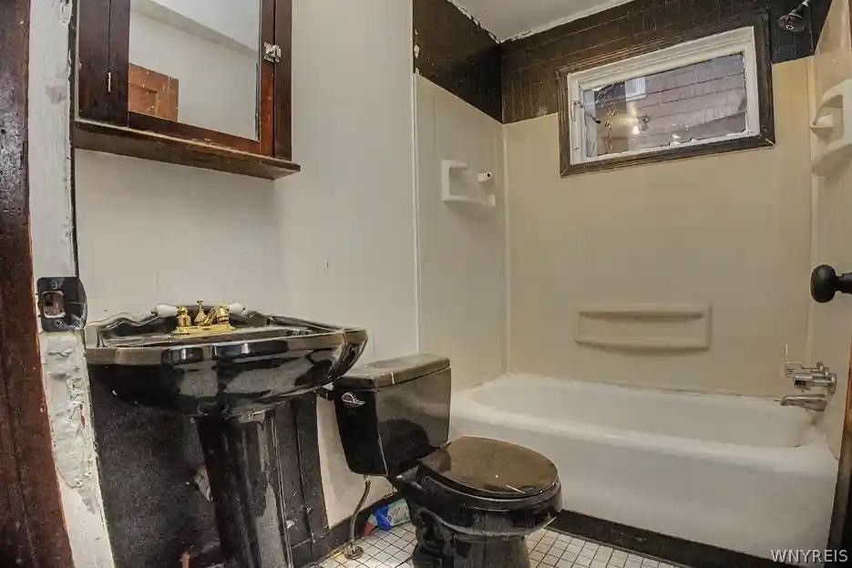 103 Preston Road Cheektowaga, NY 14215 - Photo 12 of 20