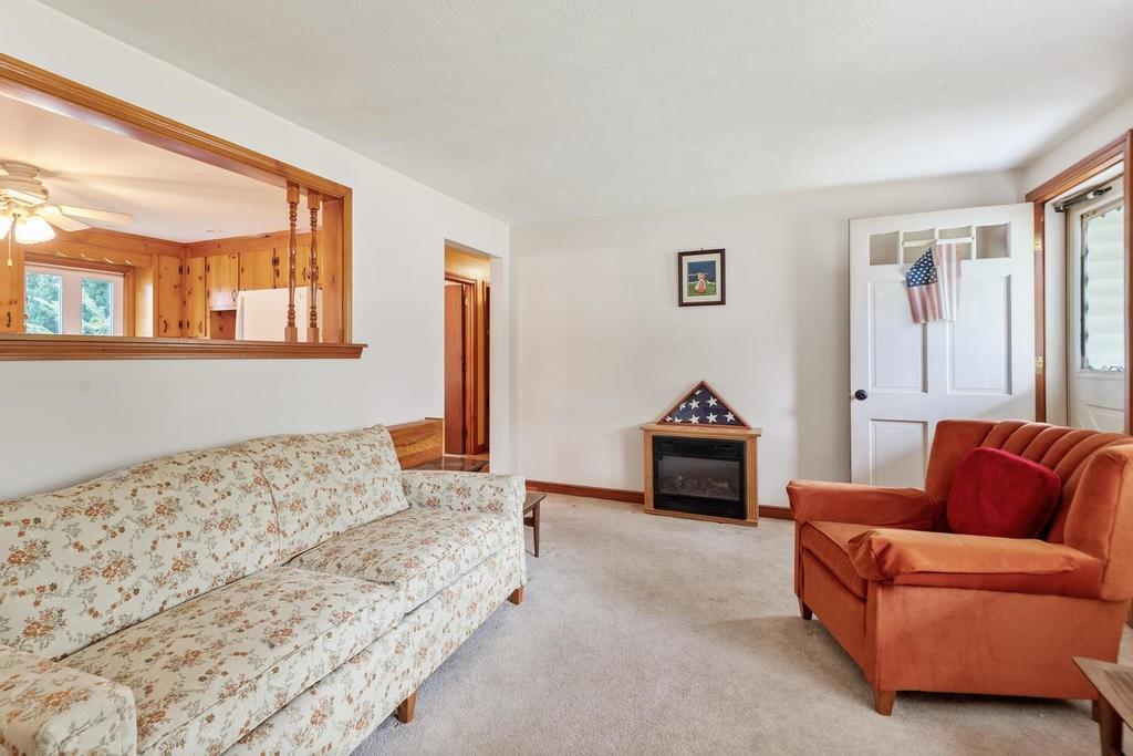 88 Bridle Road Billerica, MA 01821 - Photo 7 of 29 Gallery Image 7
