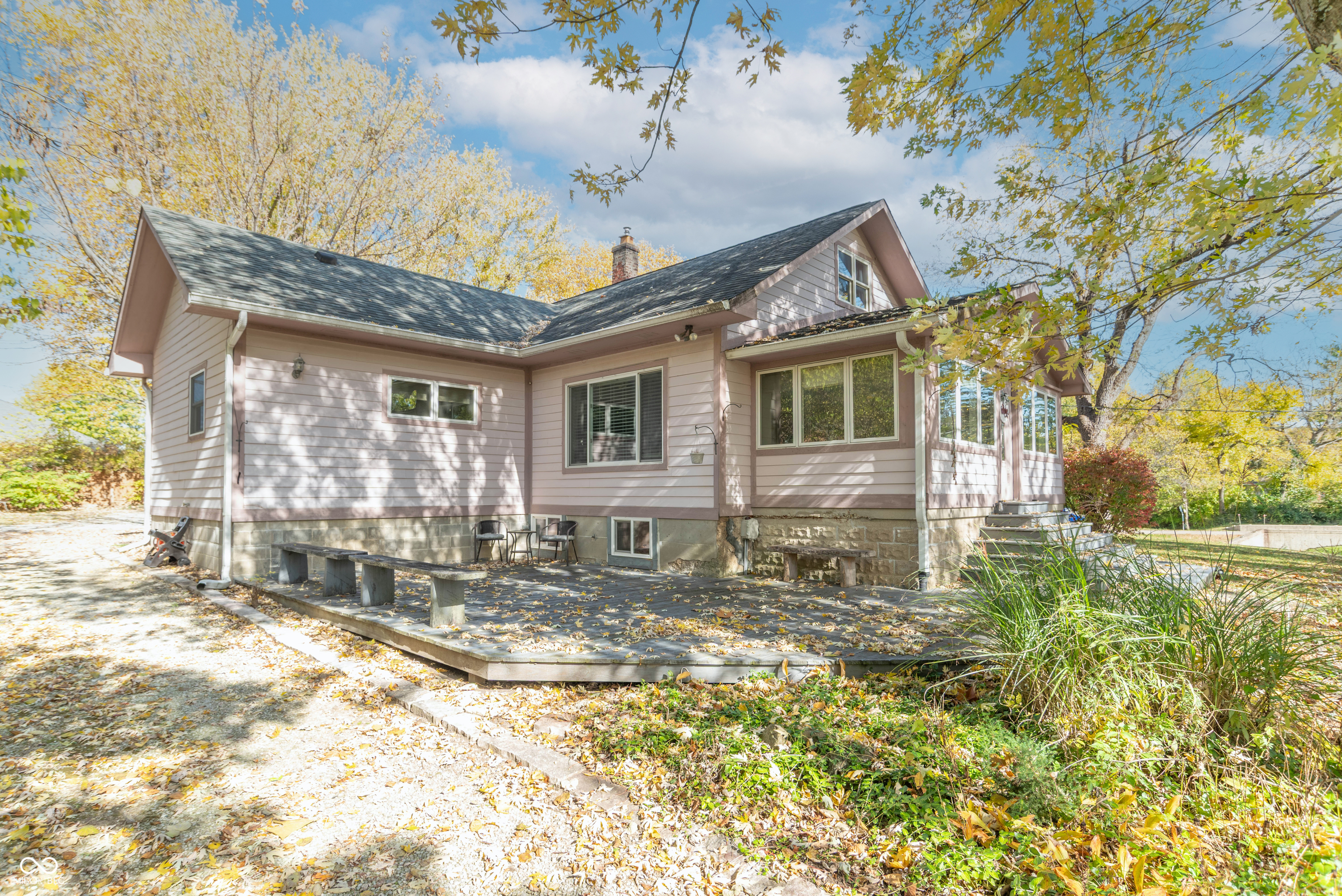 3136 East Edgewood Avenue Indianapolis, IN 46227 - Photo 2 of 22