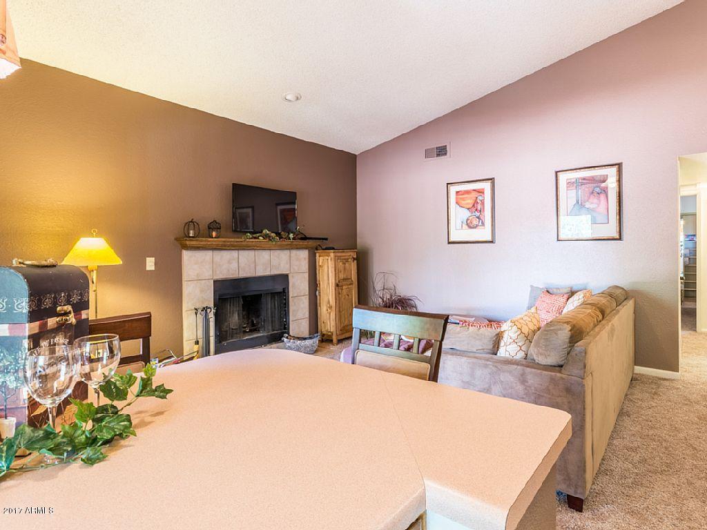 747 South Ext Road, Unit 210 Mesa, AZ 85210 - Photo 5 of 25 Great room