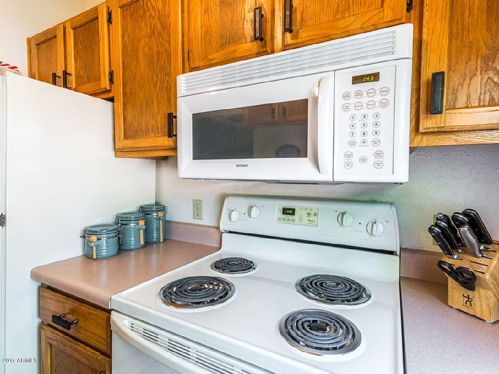 747 South Ext Road, Unit 210 Mesa, AZ 85210 - Photo 9 of 25 Kitchen