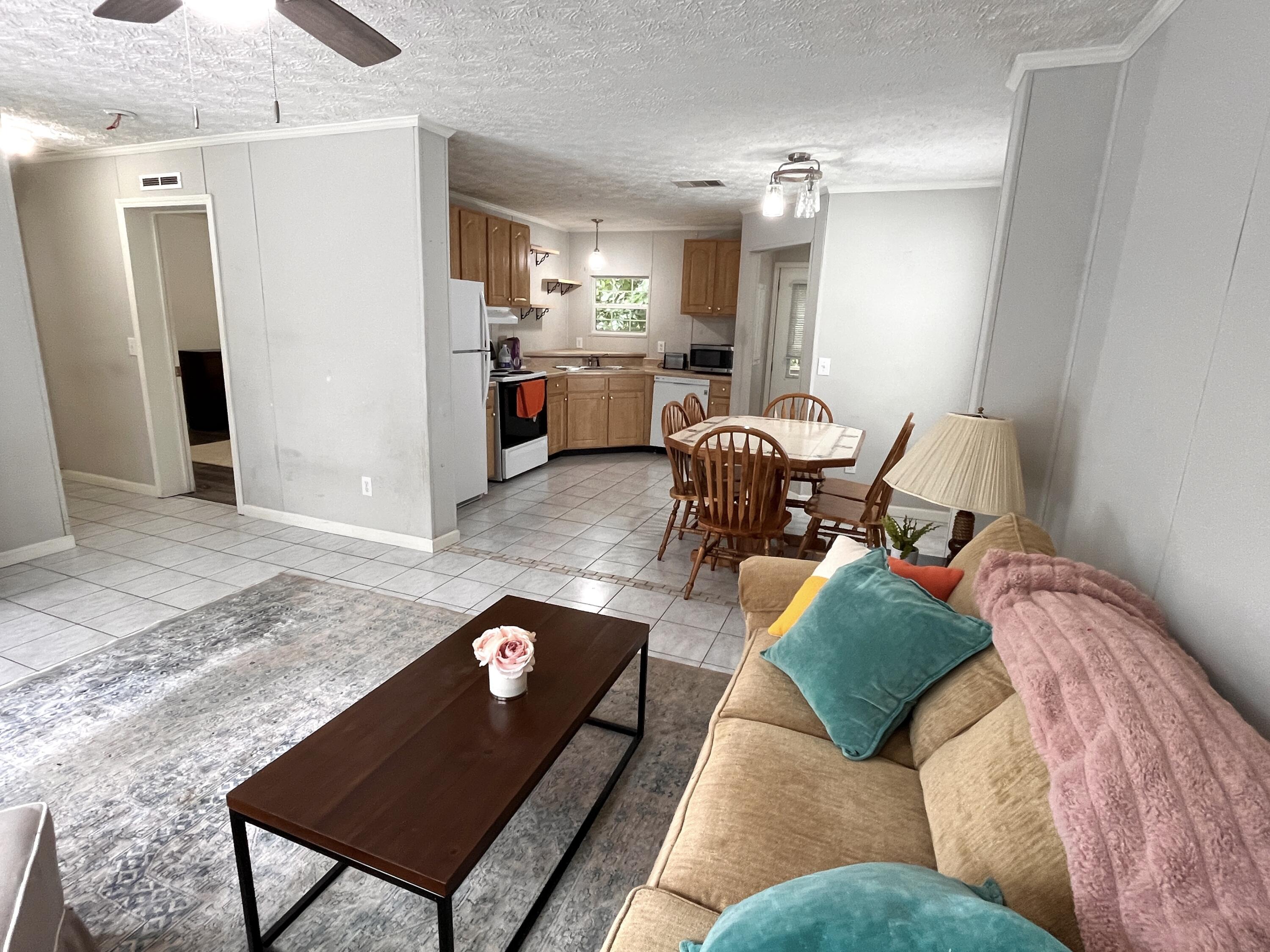 991 Rochelle Avenue Charleston, SC 29407 - Photo 2 of 13 IMG_2531