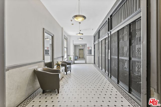 a view of an entryway with a livingroom