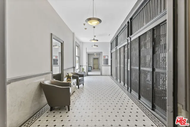 a view of an entryway with a livingroom