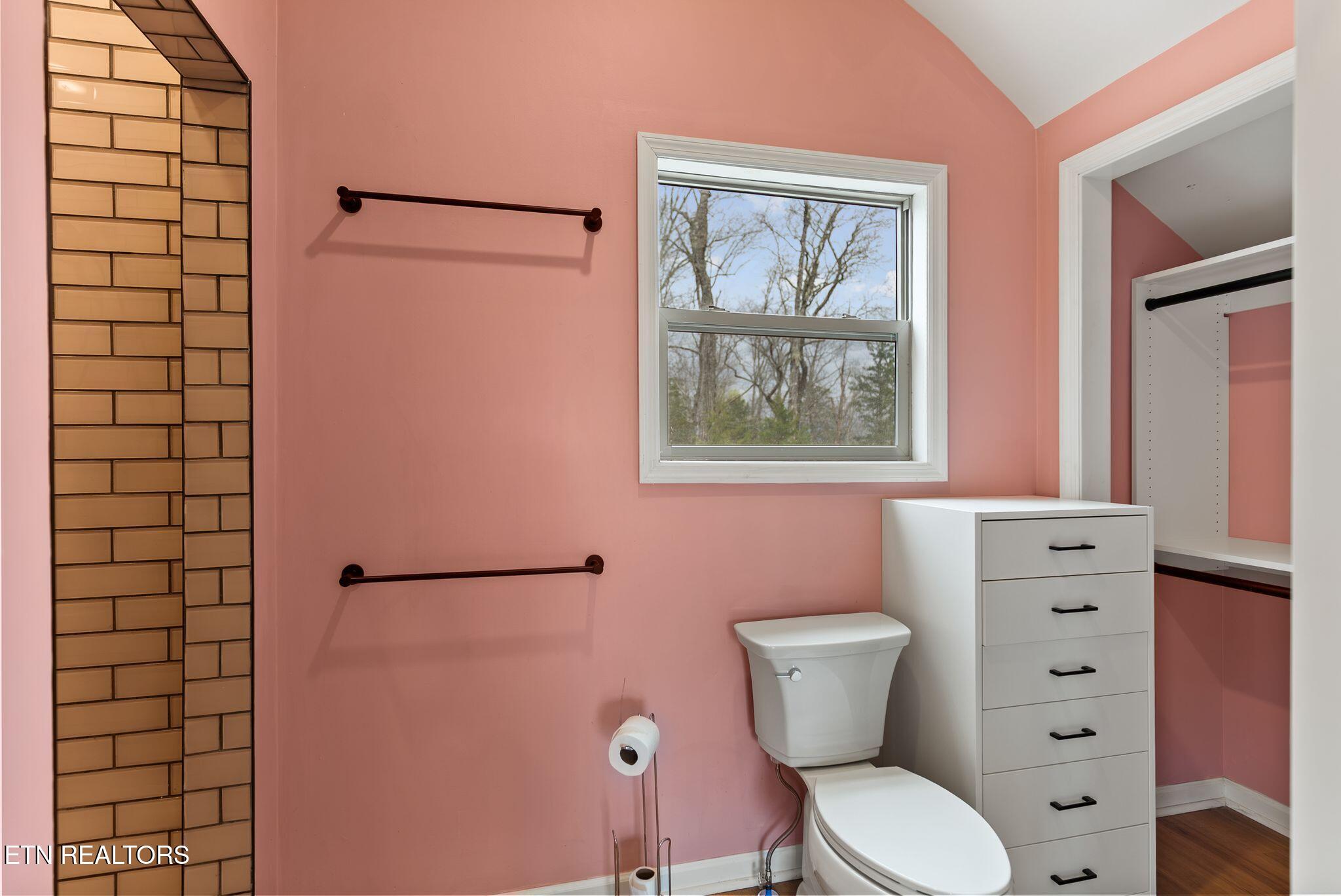 197 Ruth Lane Sevierville, TN 37862 - Photo 19 of 42 Upstairs bedroom3