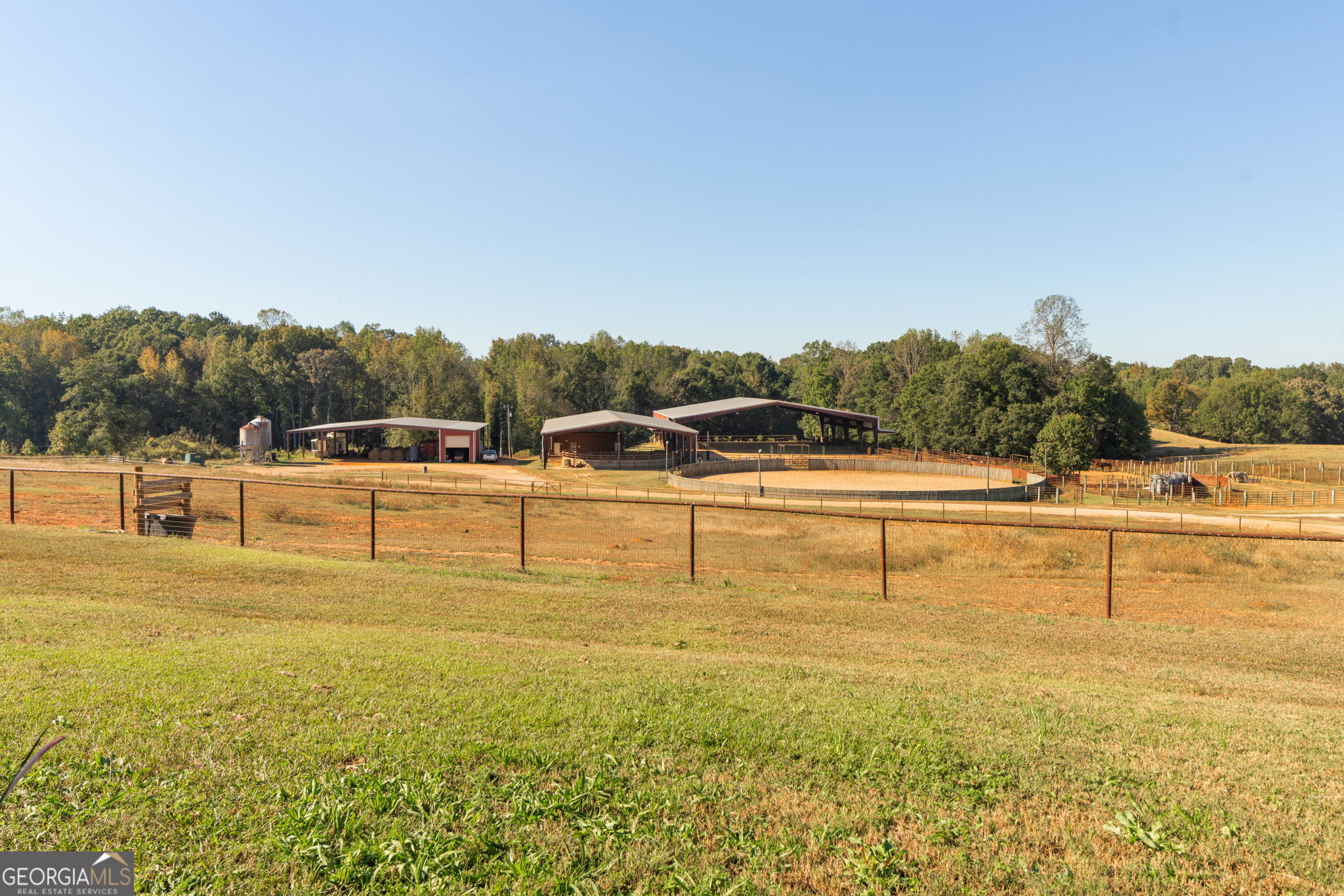 120 Torbet Road Forsyth, GA 31029 - Photo 5 of 118 a view of a lake with a mountain