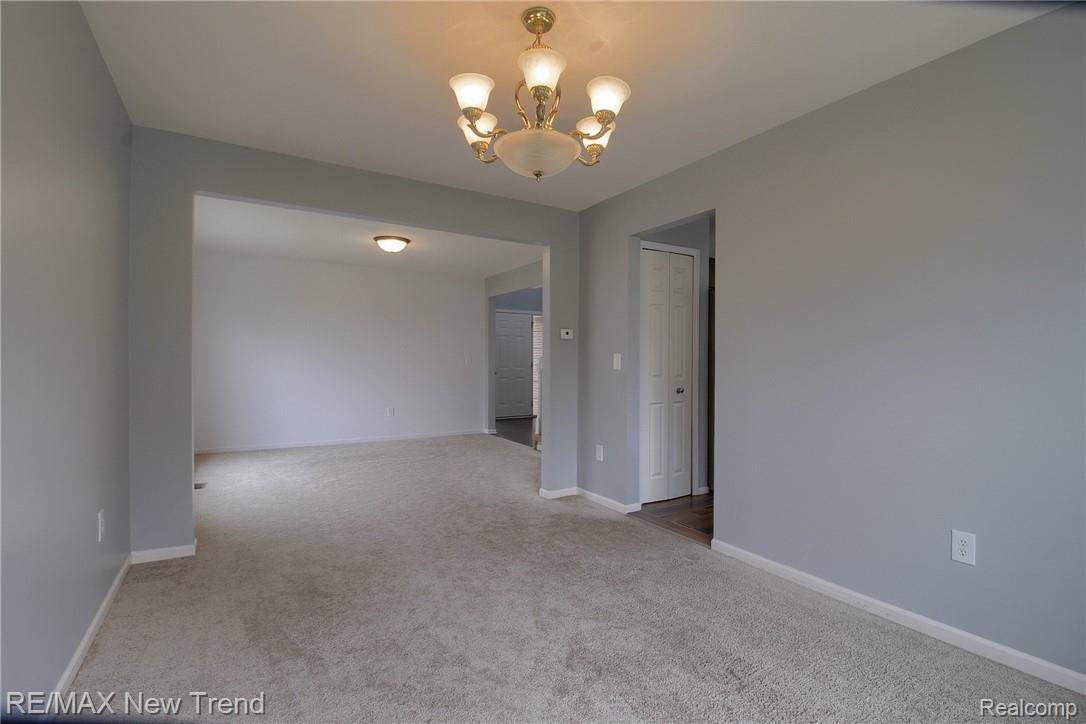 767 Woodfield Way Rochester, MI 48307 - Photo 11 of 29 11-Dining Room 2nd View.jpg