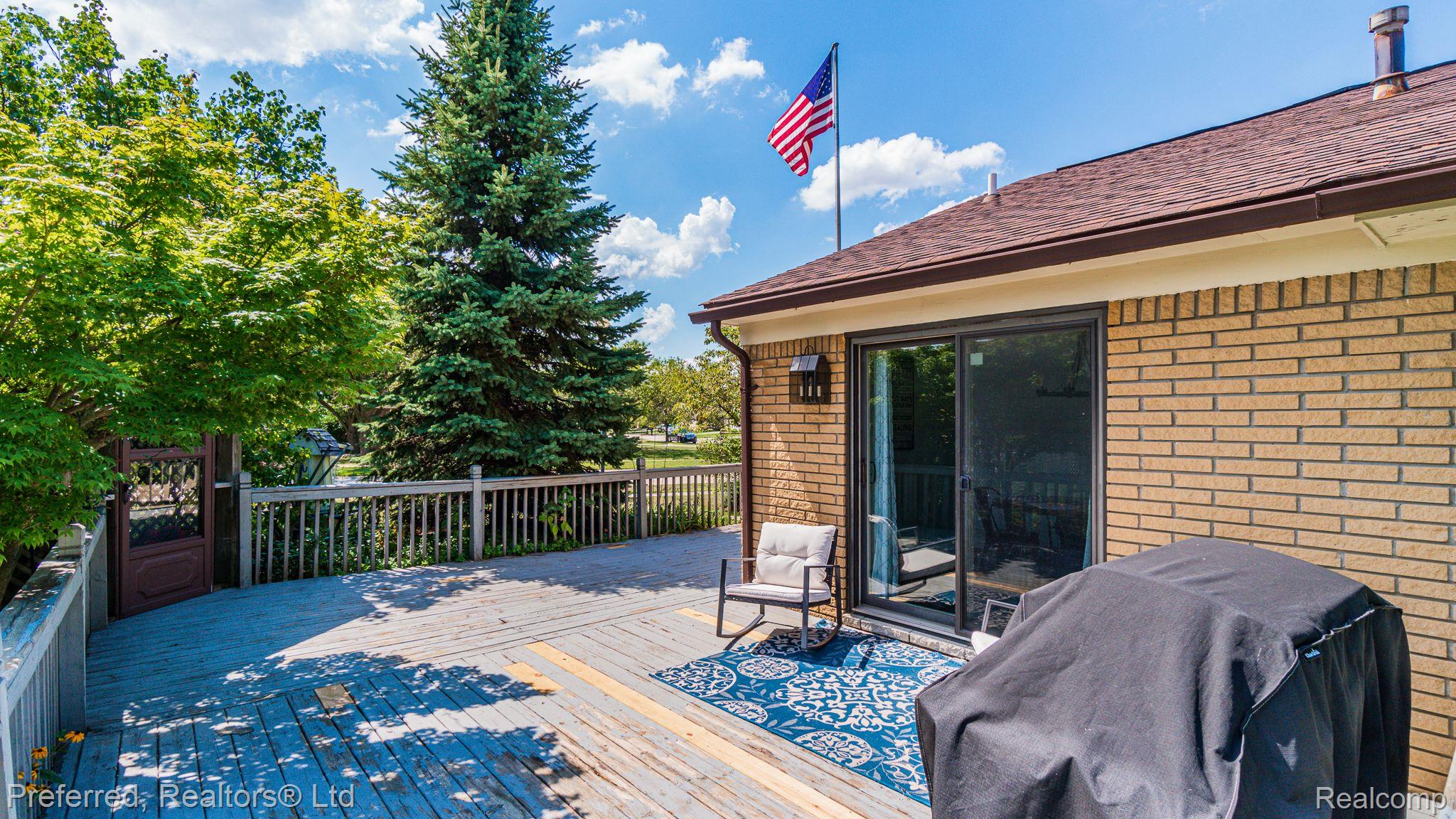 681 Kings Way Canton, MI 48188 - Photo 30 of 35 Gallery Image 30