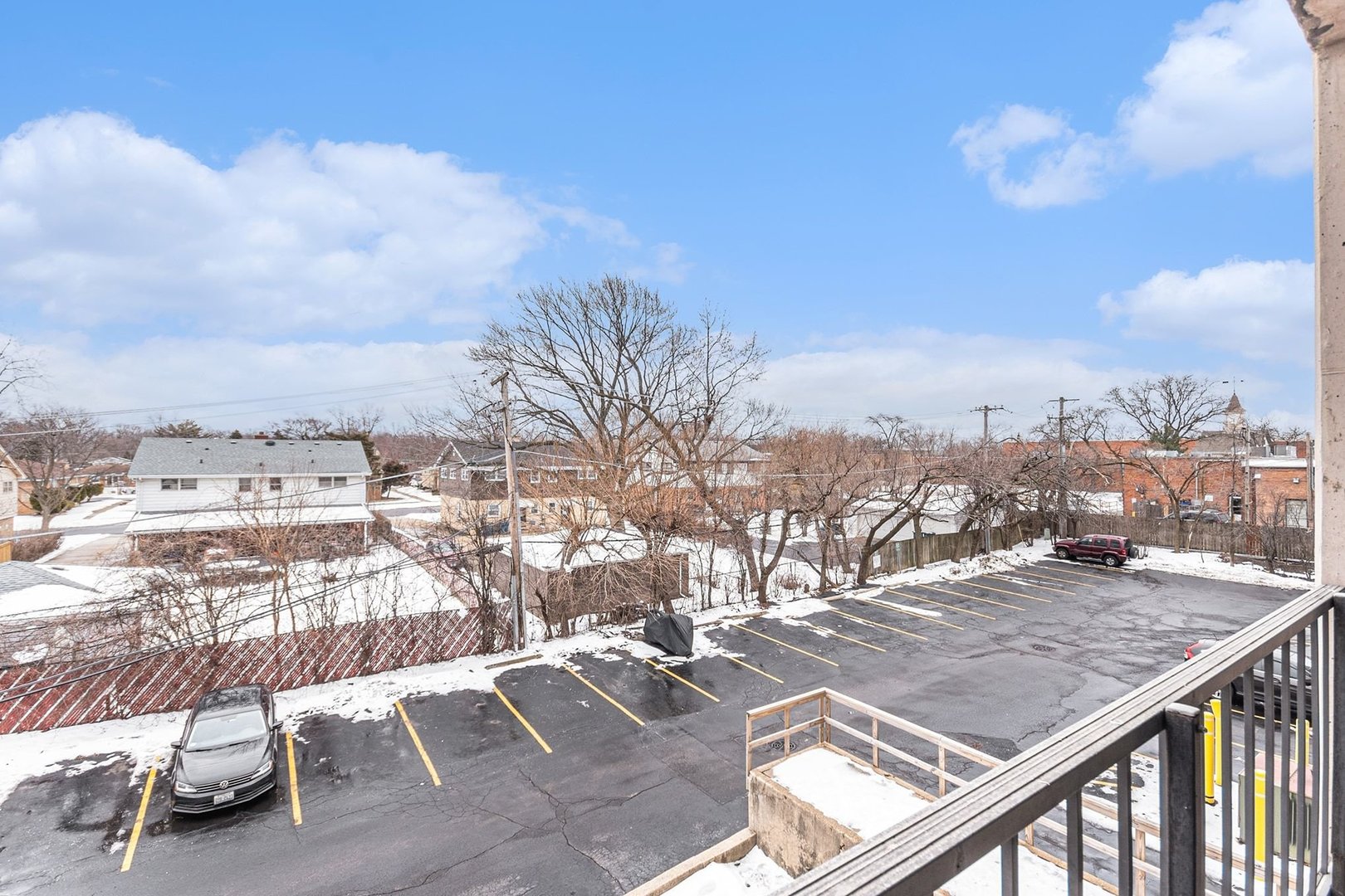 1043 South York Road, Unit 202 Bensenville, IL 60106 - Photo 15 of 19 a view of a terrace