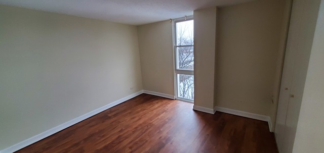 1043 South York Road, Unit 202 Bensenville, IL 60106 - Photo 9 of 14