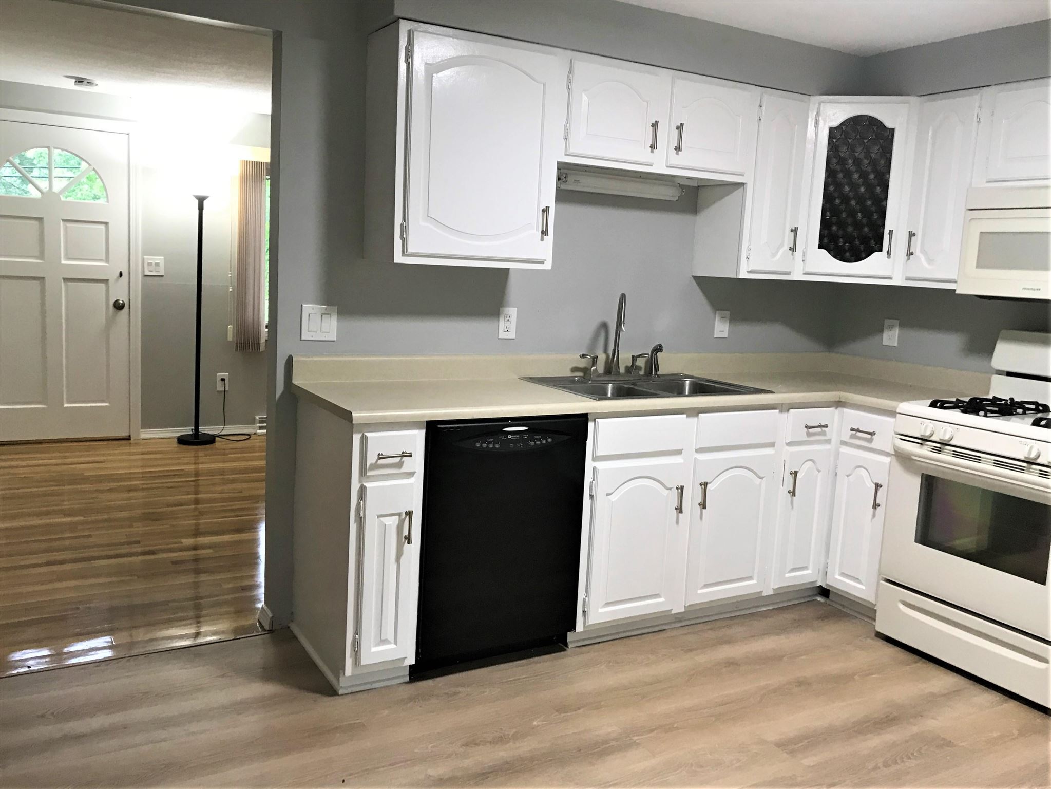 234 Harris Road Nashua, NH 03062 - Photo 7 of 23