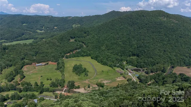 $169,900 | 2 Highland River Parkway, Unit 2, Newland, NC 28657