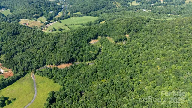 $169,900 | 2 Highland River Parkway, Unit 2, Newland, NC 28657