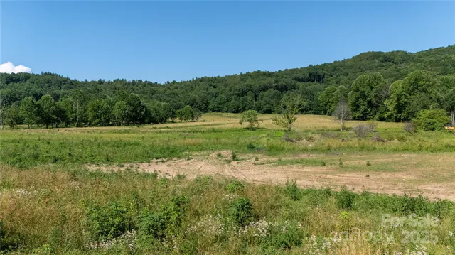 $169,900 | 2 Highland River Parkway, Unit 2, Newland, NC 28657