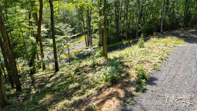 $169,900 | 2 Highland River Parkway, Unit 2, Newland, NC 28657