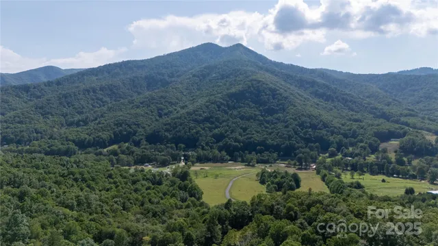 $169,900 | 2 Highland River Parkway, Unit 2, Newland, NC 28657