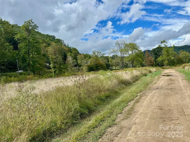 $169,900 | 2 Highland River Parkway, Unit 2, Newland, NC 28657