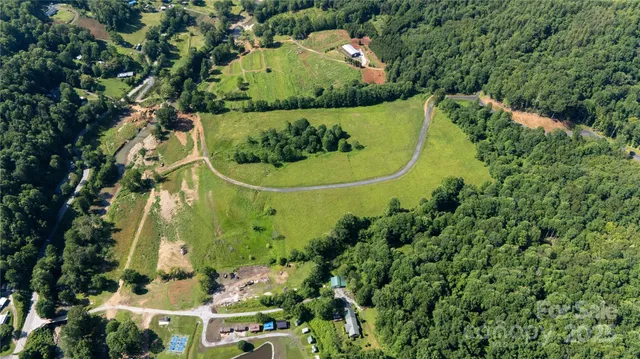 $169,900 | 2 Highland River Parkway, Unit 2, Newland, NC 28657