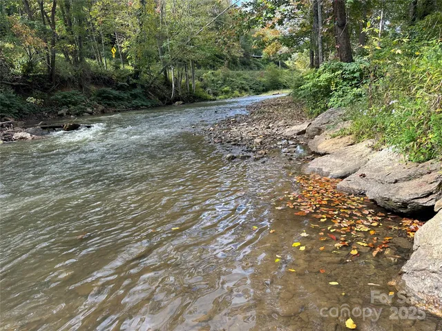 $169,900 | 2 Highland River Parkway, Unit 2, Newland, NC 28657