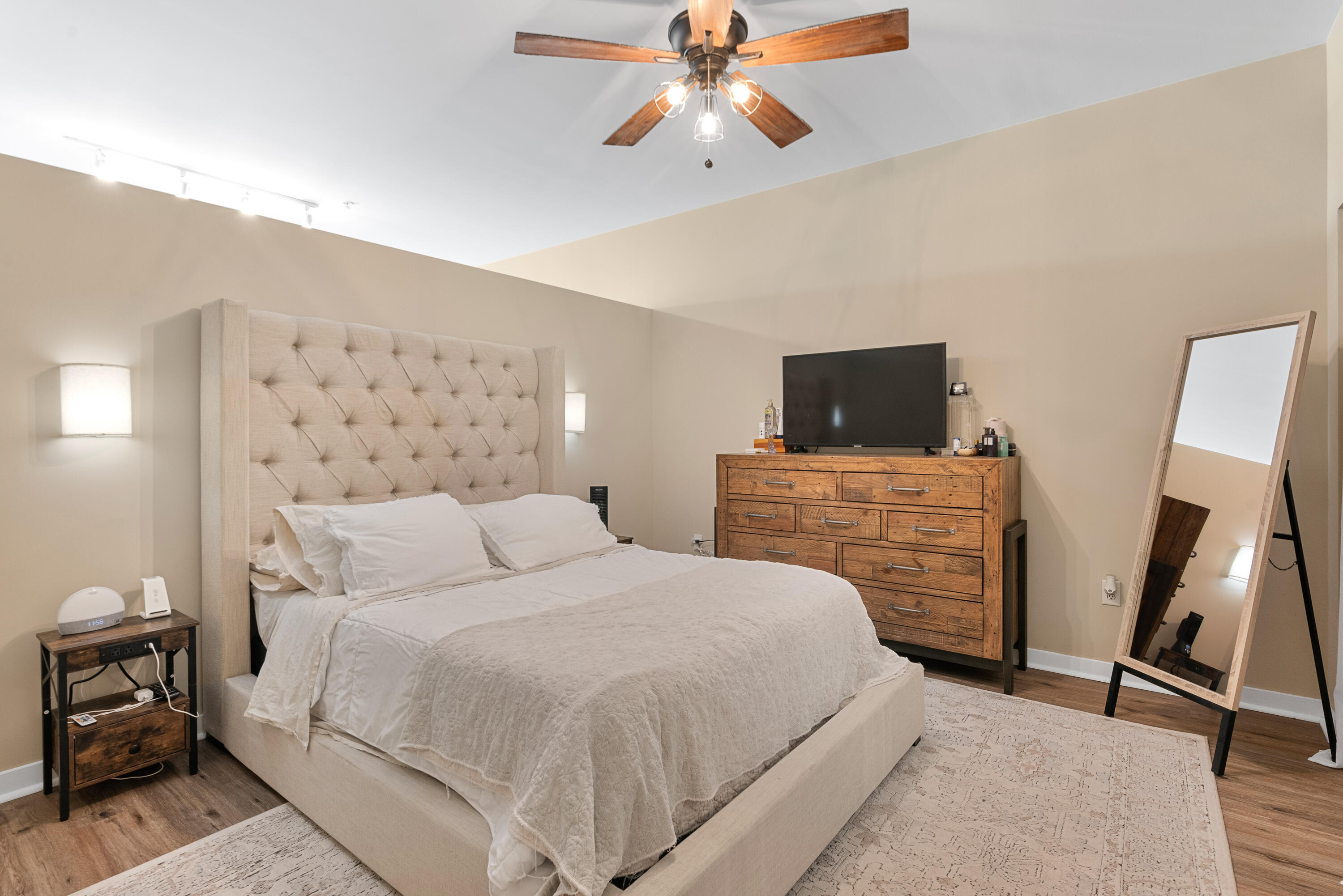 1902 North Commerce Street, Unit 102 Milwaukee, WI 53212 - Photo 12 of 28 Bedroom