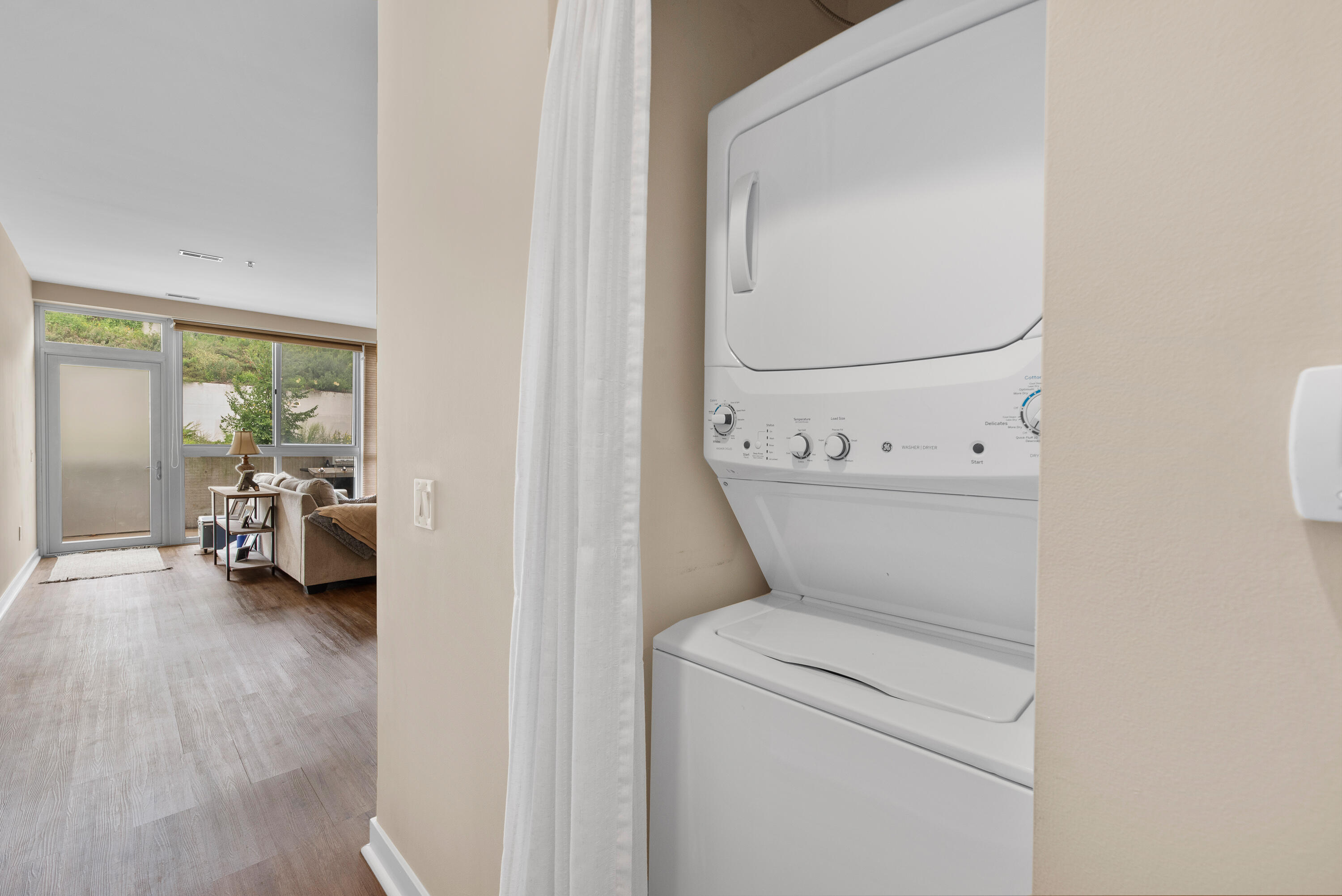 1902 North Commerce Street, Unit 102 Milwaukee, WI 53212 - Photo 16 of 28 In-unit Laundry