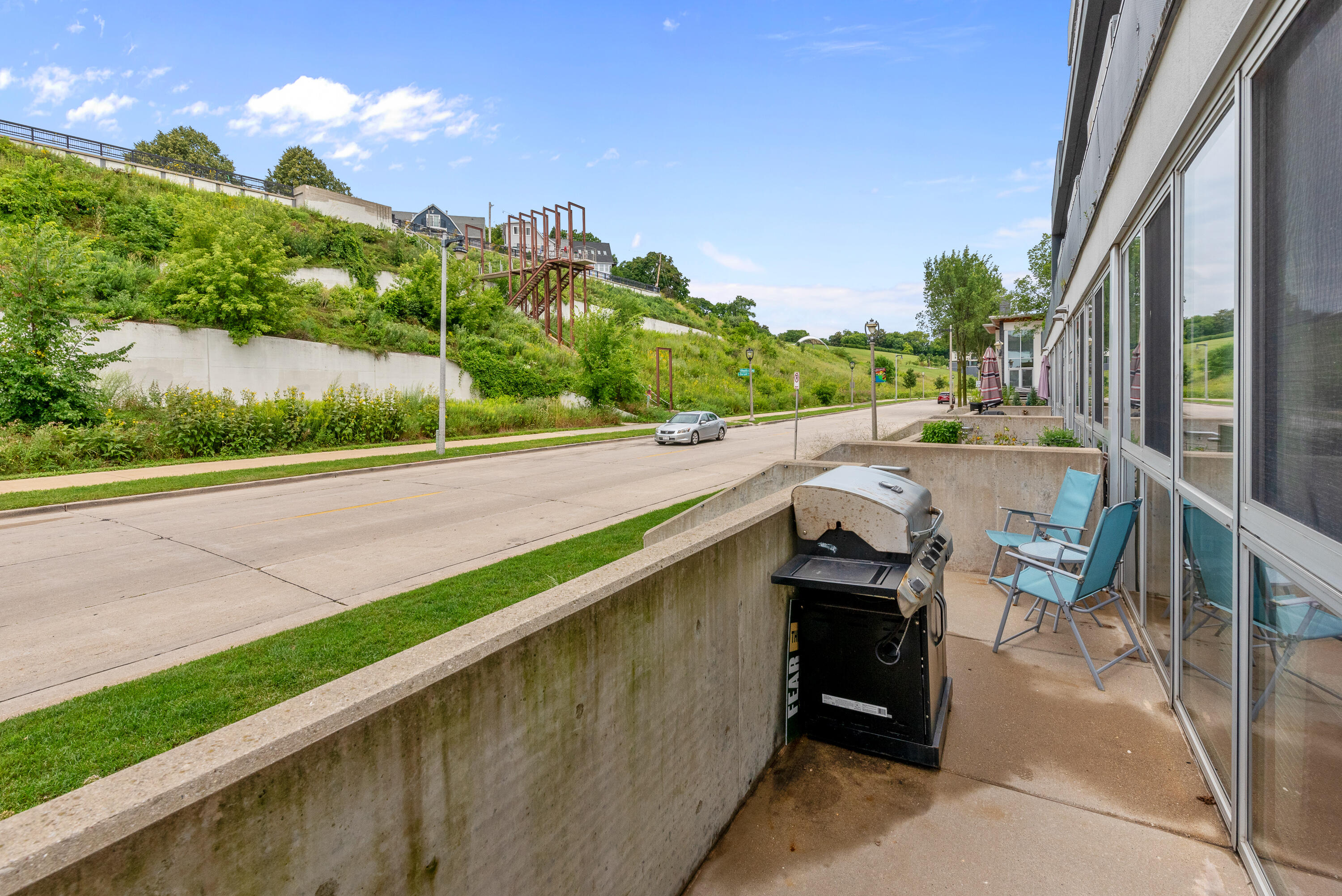 1902 North Commerce Street, Unit 102 Milwaukee, WI 53212 - Photo 23 of 28 Patio