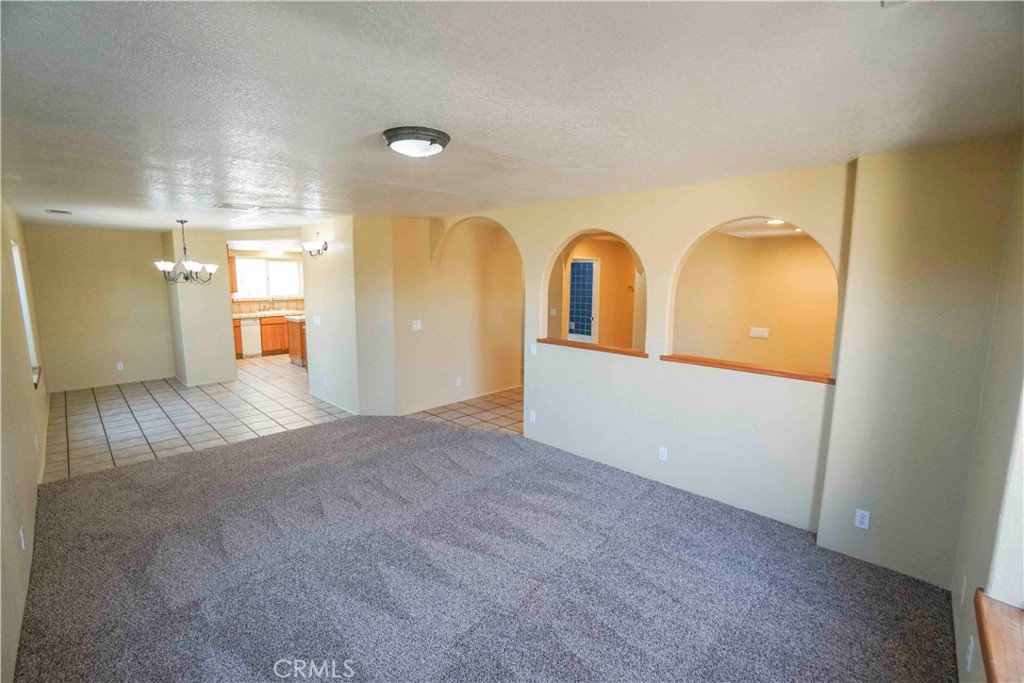 18633 Kamana Road Apple Valley, CA 92307 - Photo 13 of 50