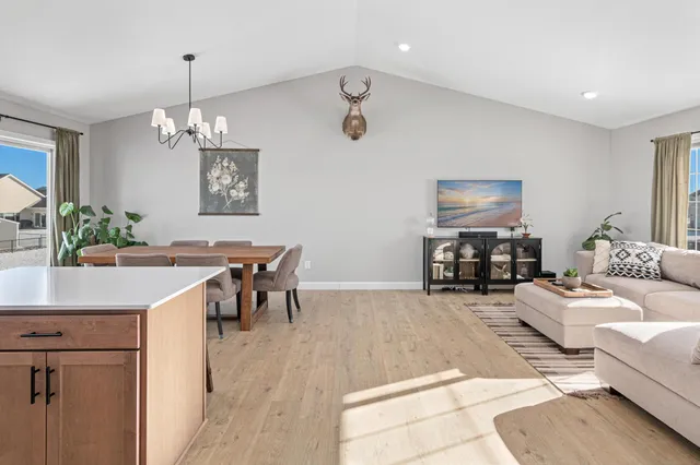 $399,900 | 2501 Pioneer Trail, Buffalo, MN 55313