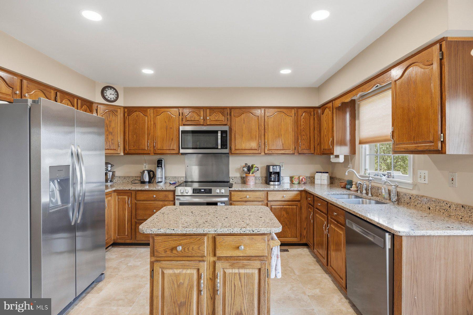 3673 Cragsmoor Road Ellicott City, MD 21042 - Photo 11 of 35