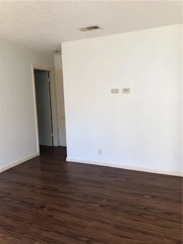 $950 | 6500 South 1st Street, Unit 103, Austin, TX 78745
