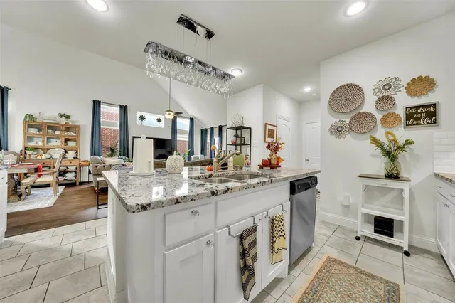 $2,800 | 345 Twin Creeks Drive, Garland, TX 75040