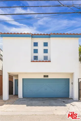$2,950,000 | 439 Carroll Canal, Venice, CA 90291