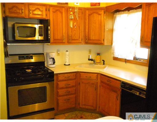 33 Mercer Road Old Bridge, NJ 08857 - Photo 2 of 11 Gallery Image 2