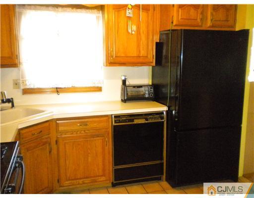 33 Mercer Road Old Bridge, NJ 08857 - Photo 3 of 11 Gallery Image 3
