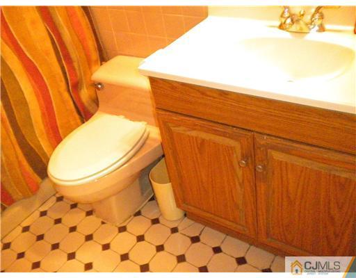 33 Mercer Road Old Bridge, NJ 08857 - Photo 10 of 11 Gallery Image 10