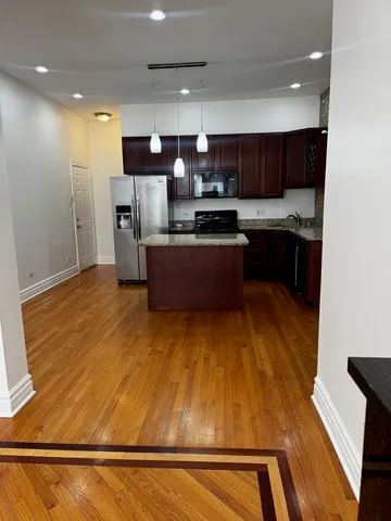 $2,000 | 4852 South Prairie Avenue, Unit 1A, Chicago, IL 60615