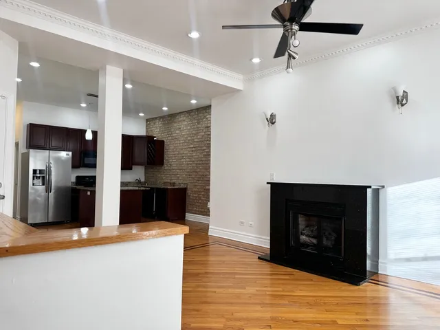 $2,000 | 4852 South Prairie Avenue, Unit 1A, Chicago, IL 60615