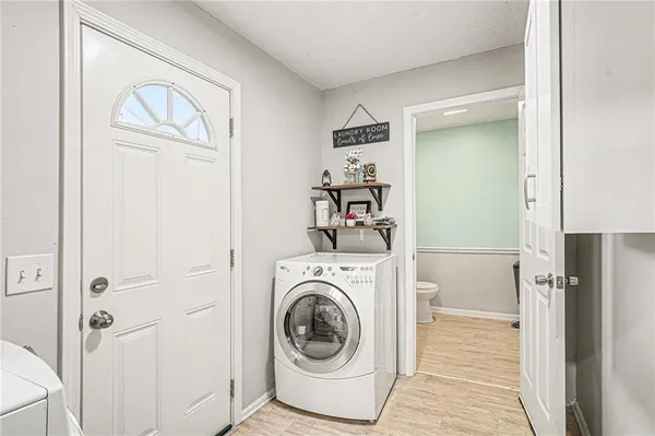 a view of a workspace with furniture