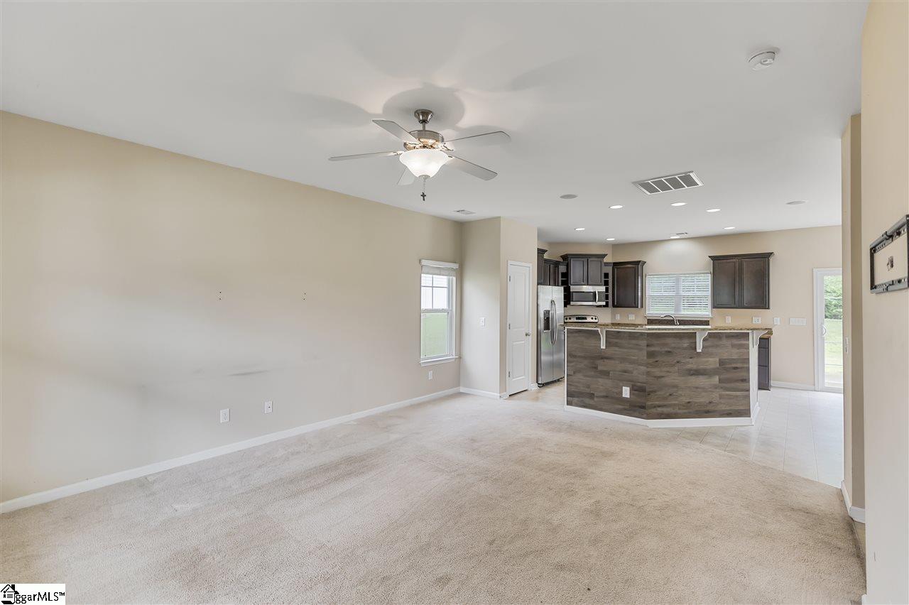 316 Rivers Edge Circle Simpsonville, SC 29680 - Photo 6 of 21