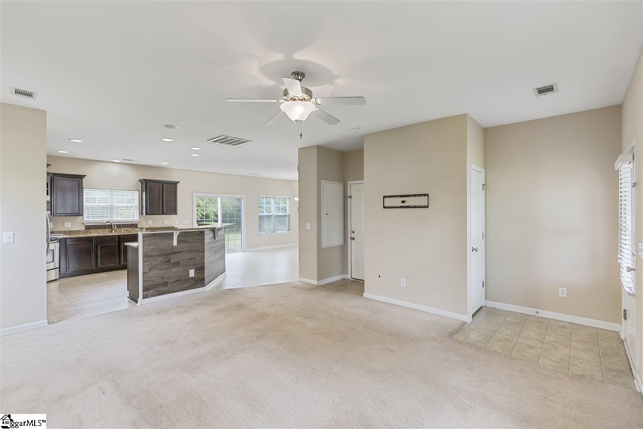 316 Rivers Edge Circle Simpsonville, SC 29680 - Photo 8 of 21