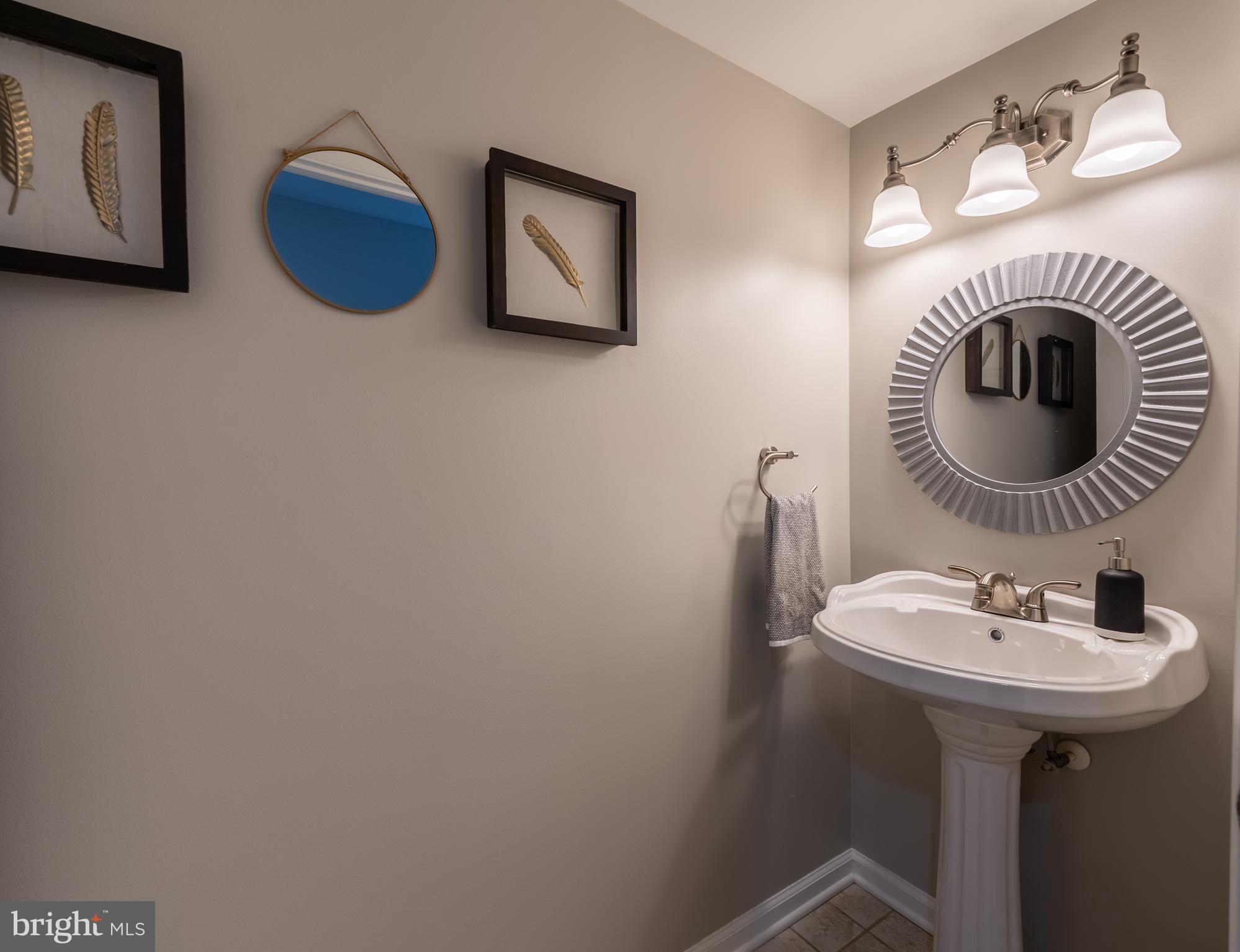 514 South Collington Avenue Baltimore, MD 21231 - Photo 9 of 40 1/2 Bath, Main