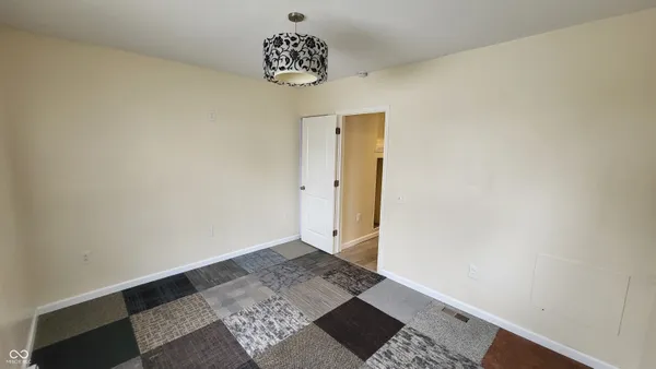 $795 | 1114 North Dearborn Street, Indianapolis, IN 46201