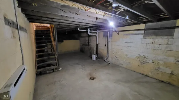 $795 | 1114 North Dearborn Street, Indianapolis, IN 46201