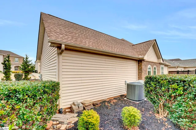 $339,900 | 108 Bur Oak Drive, Taylors, SC 29687